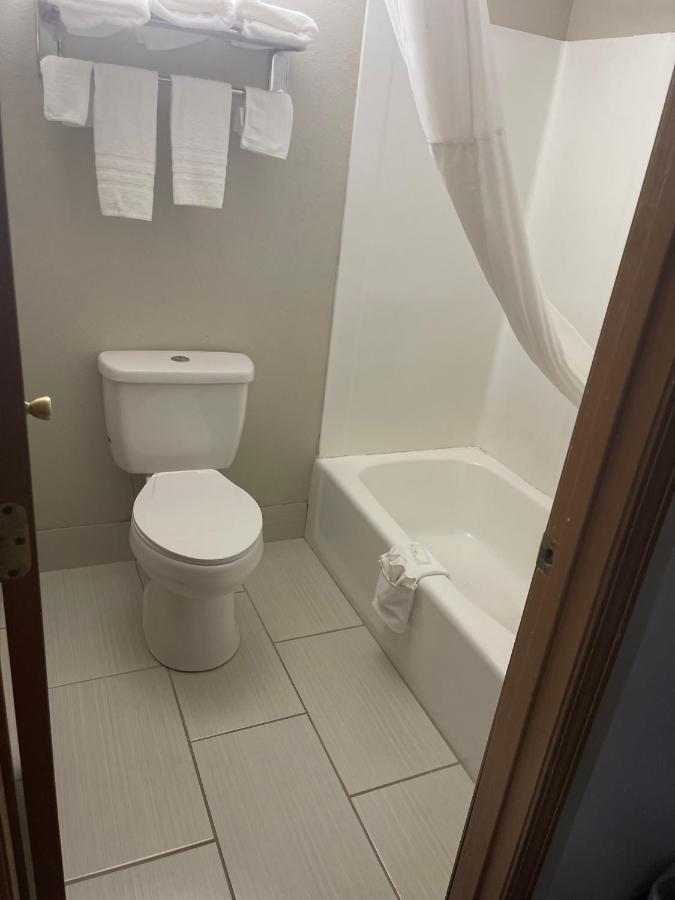 Royal Inn & Suites Mountain Grove 외부 사진