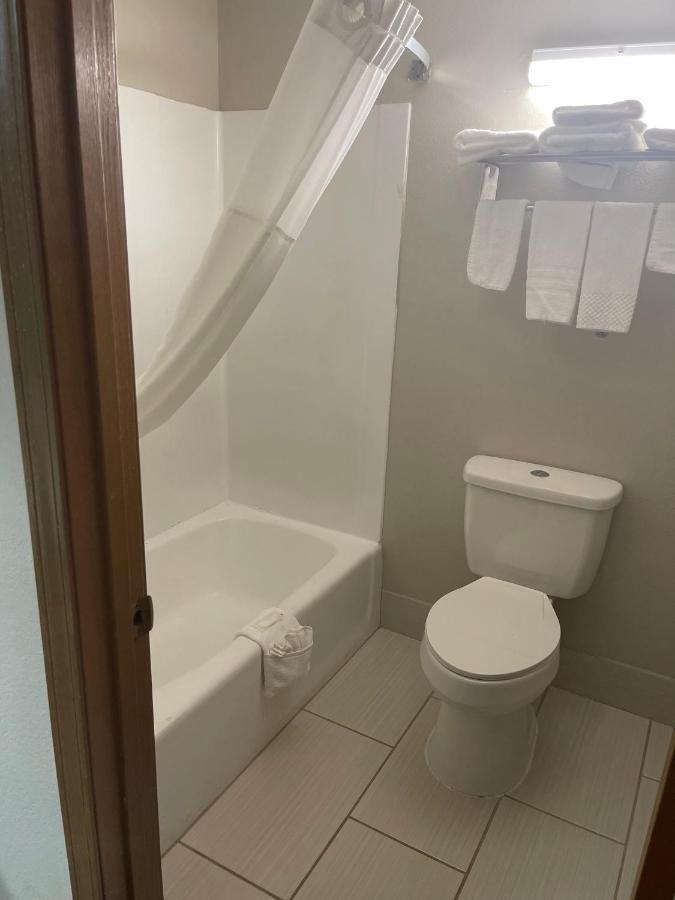 Royal Inn & Suites Mountain Grove 외부 사진