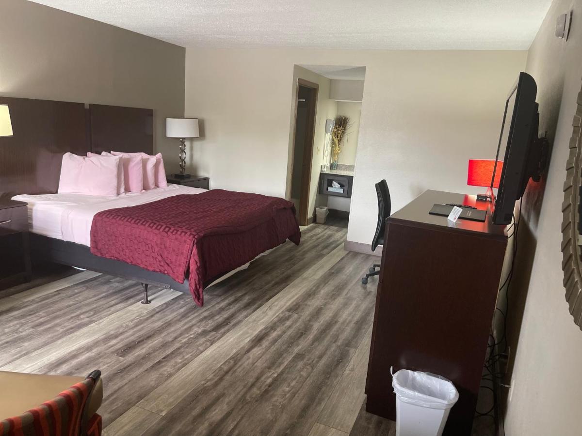 Royal Inn & Suites Mountain Grove 외부 사진
